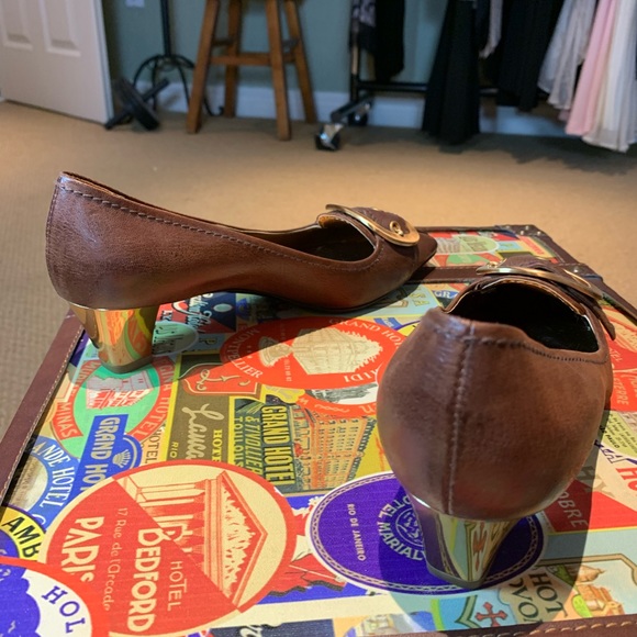 Prada Heels - Picture 10 of 10